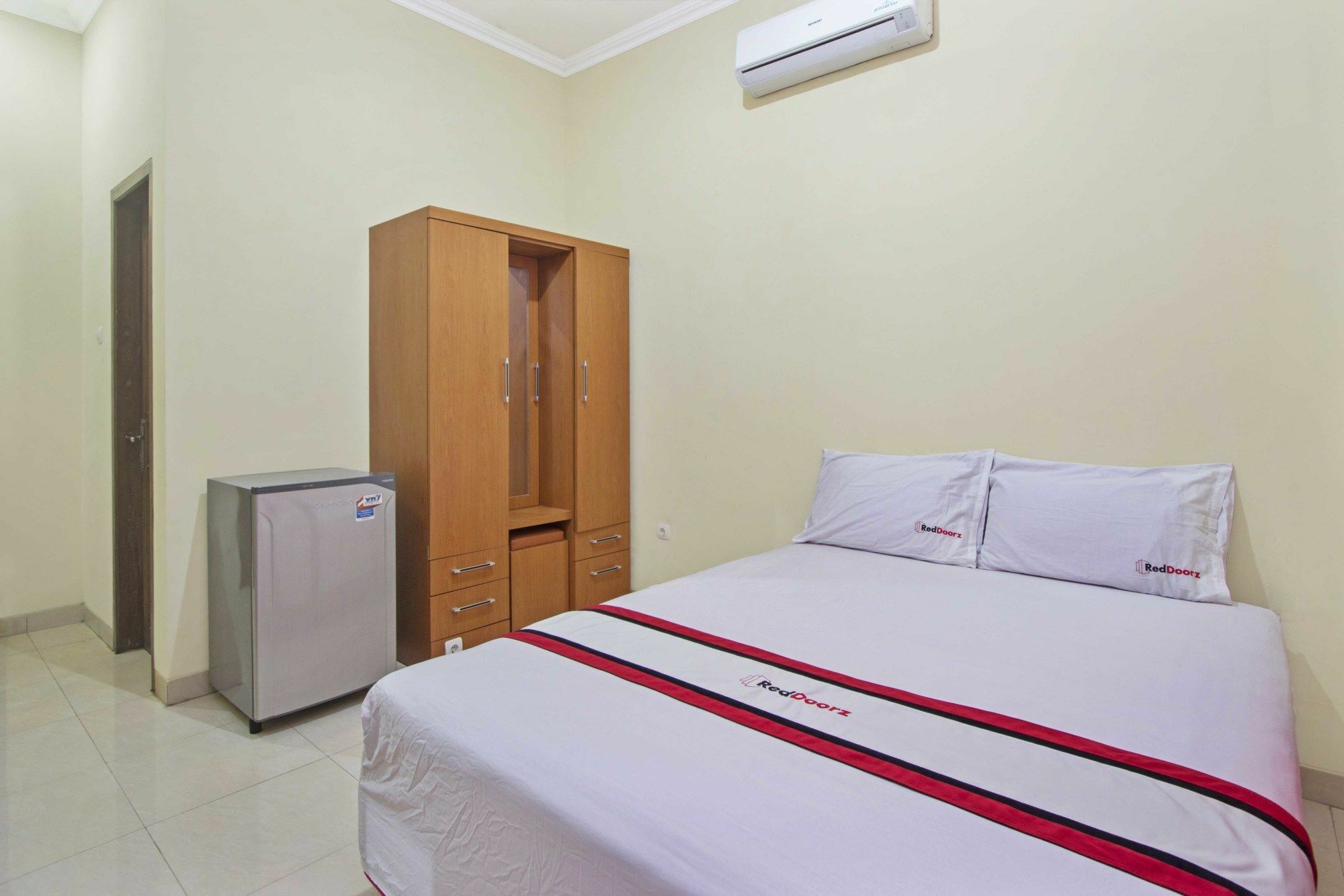 Reddoorz @ Pogung Baru Hotel Kejayan Ngoại thất bức ảnh