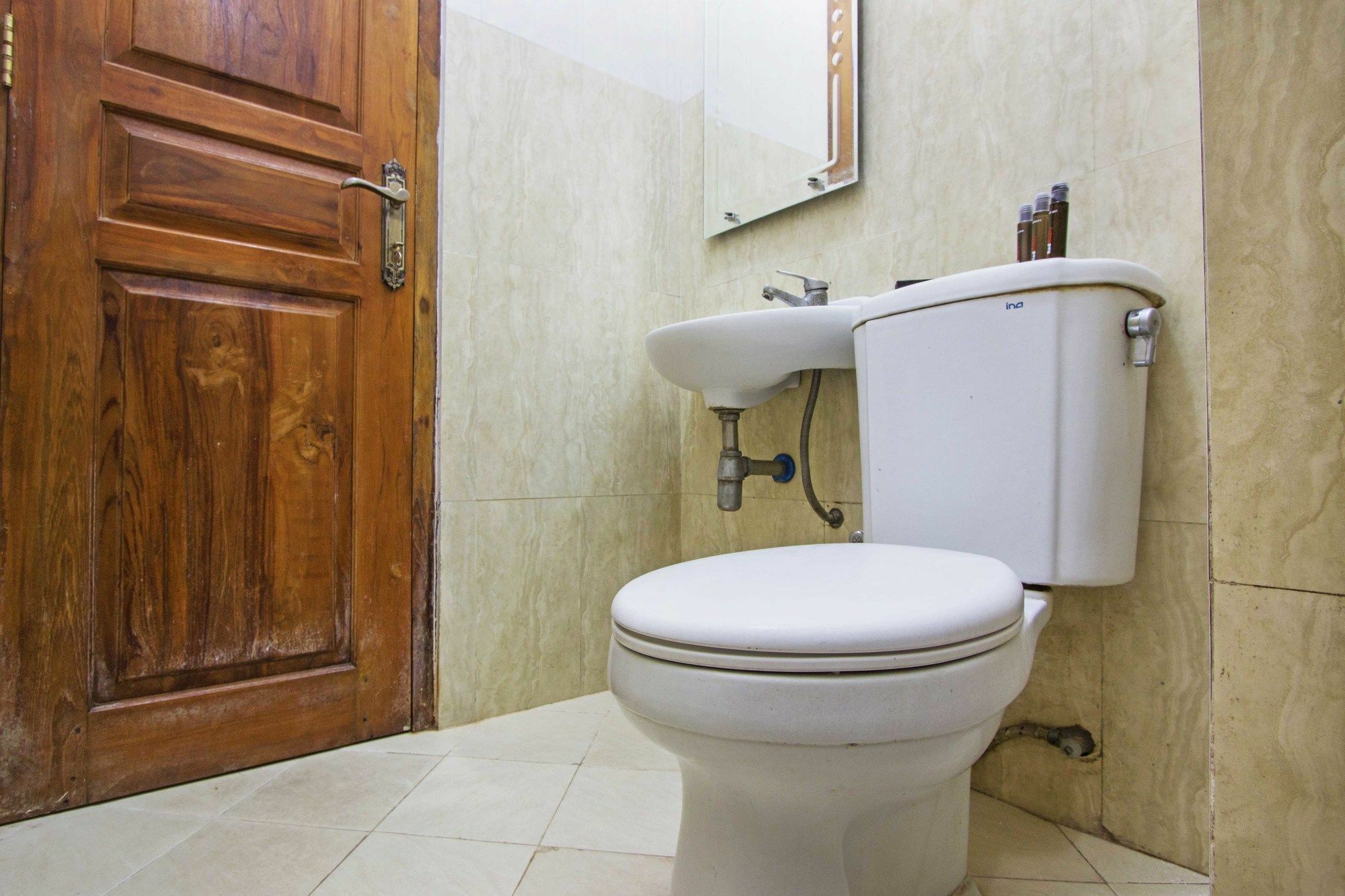 Reddoorz @ Pogung Baru Hotel Kejayan Ngoại thất bức ảnh